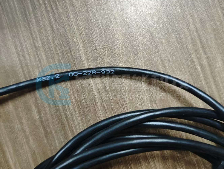 庫(kù)卡零點(diǎn)校正儀EMD X32.2轉(zhuǎn)接線(xiàn)纜00-228-932 庫(kù)卡零點(diǎn)校正儀EMD X32.2轉(zhuǎn)接線(xiàn)纜00-228-932